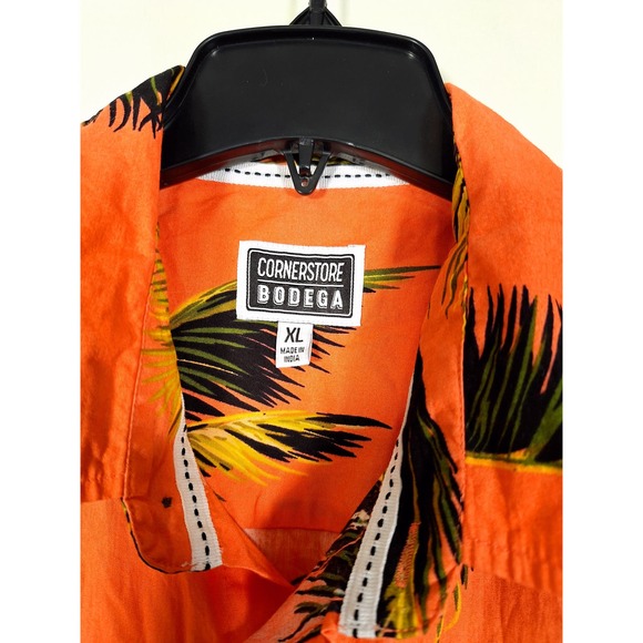 Cornerstone Bodega Men's Hawaiian Shirt Pink with Palm Trees XL - Picture 5 of 6